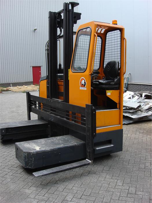 Votex Bison Compact 3004 autoiekrāvējs